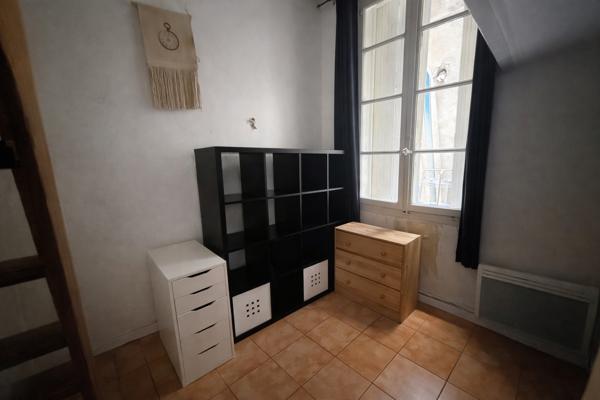 Appartement T 3 avec cour  Montpellier Sud  Comédie  3 pièce(s)