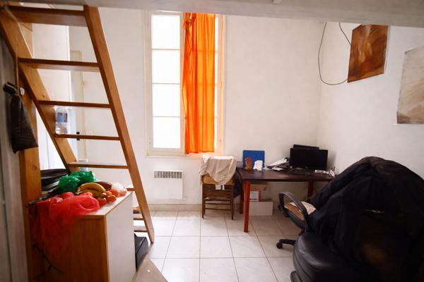 Appartement T 3 avec cour  Montpellier Sud  Comédie  3 pièce(s)