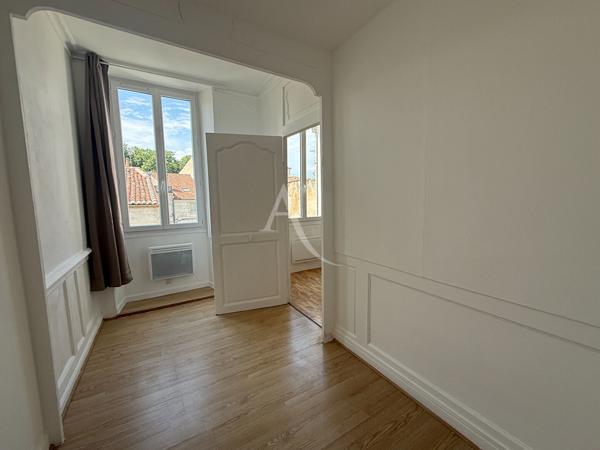 Appartement centre ville Saintes T3 - 48 m2