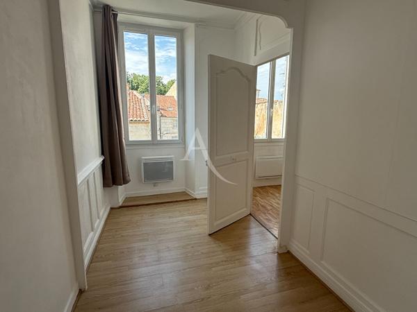 Appartement centre ville Saintes T3 - 48 m2