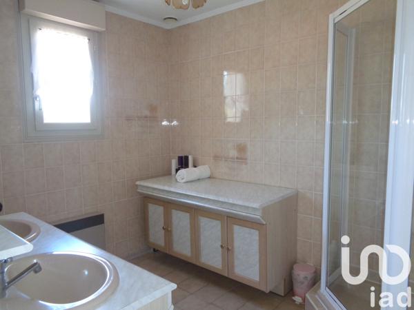 Maison à vendre 5 pièces 95 m² Saint-Georges-des-Coteaux