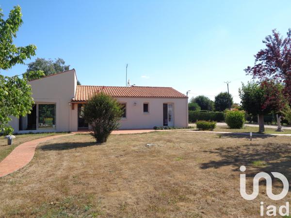 Maison à vendre 5 pièces 95 m² Saint-Georges-des-Coteaux