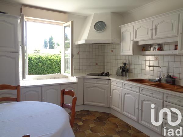 Maison à vendre 5 pièces 95 m² Saint-Georges-des-Coteaux