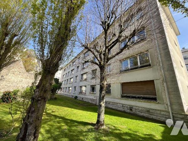 Uniquement chez votre Notaire.
Appartement à Vendre.
Notre Service Immobilier vous propose ce...