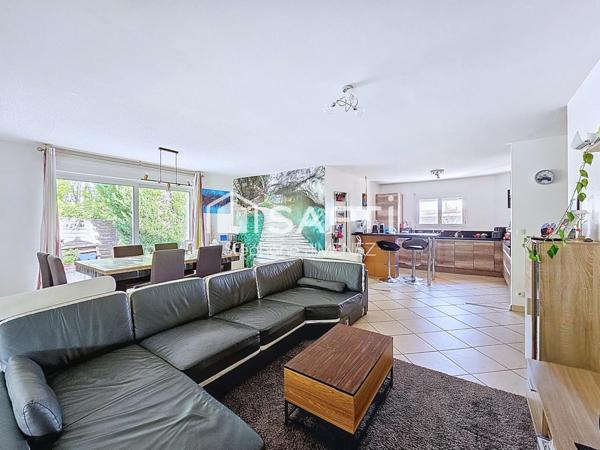 Maison familiale de 123 m² sur parcelle de 800 m².