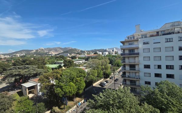 Appartement à vendre    3 pièces • 50 m2 Marseille 9