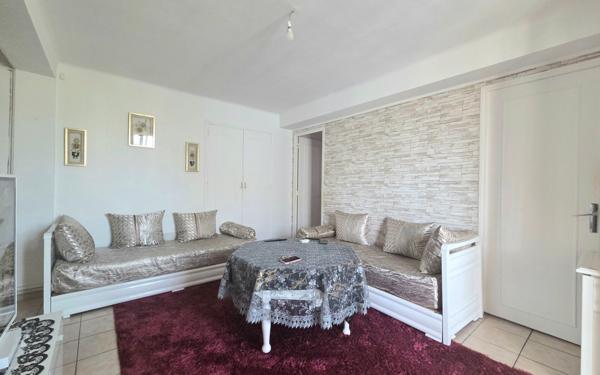Appartement à vendre    3 pièces • 50 m2 Marseille 9