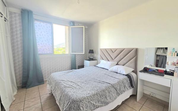 Appartement à vendre    3 pièces • 50 m2 Marseille 9