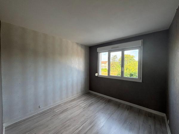 APPARTEMENT TYPE 2 NON MEUBLE - SECTEUR CHAUSSEE ST MARTIN