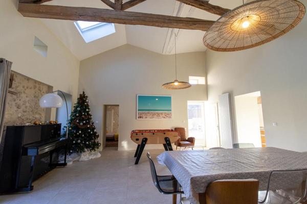 Charmante propriété en pierre, 254 m² à l'ouest de PERIGUEUX 24000