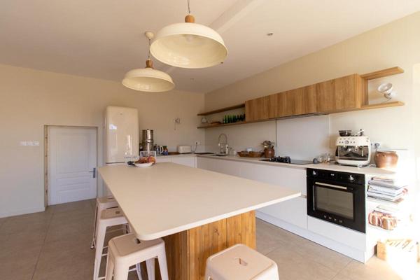 Charmante propriété en pierre, 254 m² à l'ouest de PERIGUEUX 24000