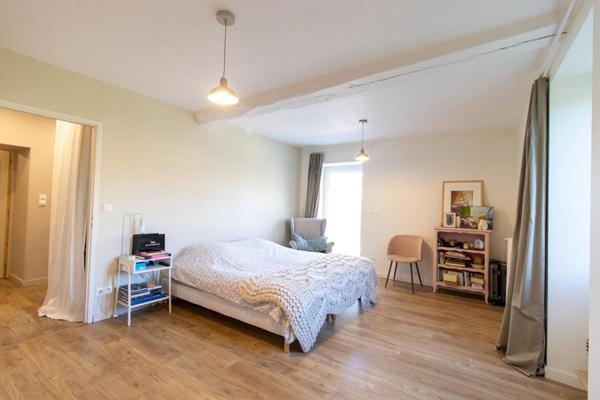 Charmante propriété en pierre, 254 m² à l'ouest de PERIGUEUX 24000
