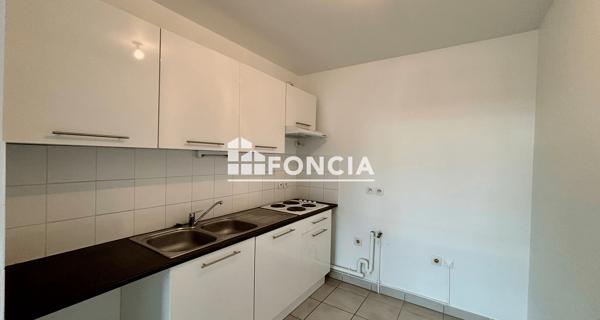 Location Appartement 2 pièces 39.98 m² - Clermont-ferrand 63000