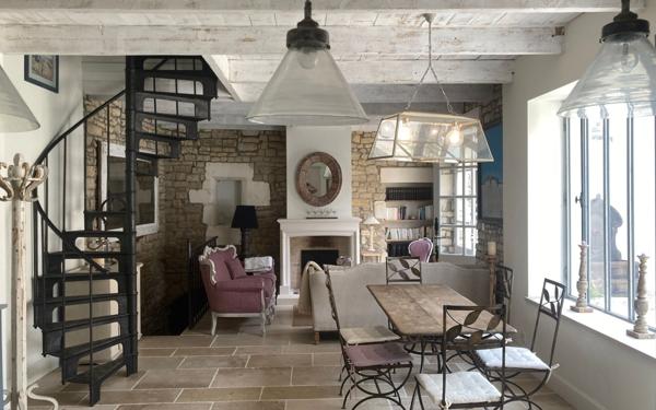 Maison à vendre    3 pièces •  La Flotte