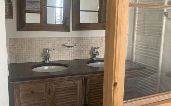 Maison à vendre    3 pièces •  La Flotte