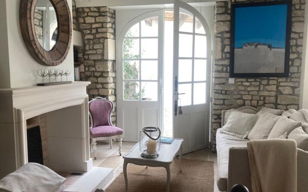 Maison à vendre    3 pièces •  La Flotte