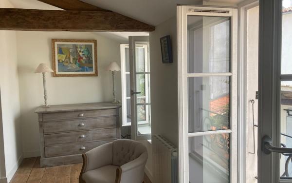 Maison à vendre    3 pièces •  La Flotte