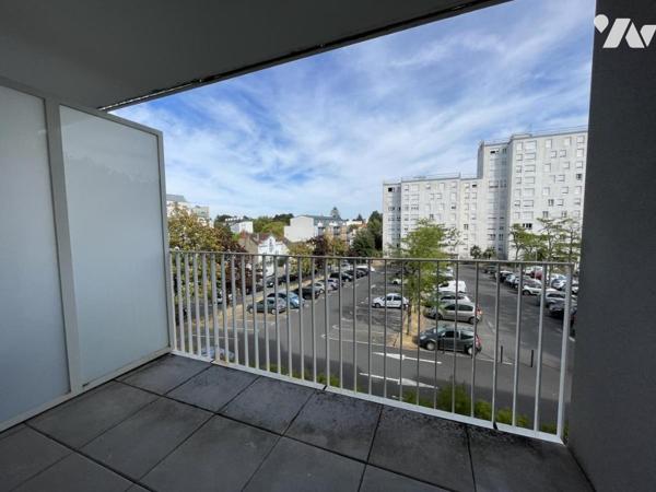 À VENDRE – NANTES – T2 AVEC LOGGIA ET PARKING EN SOUS-SOL