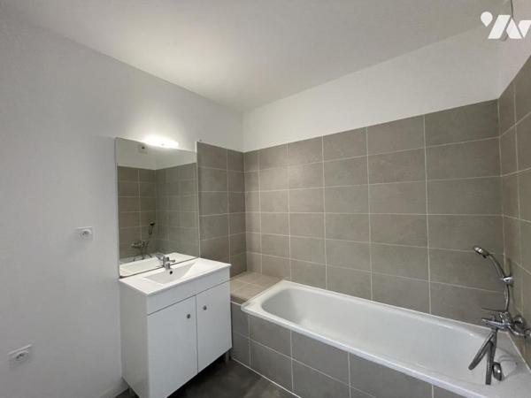 À VENDRE – NANTES – T2 AVEC LOGGIA ET PARKING EN SOUS-SOL