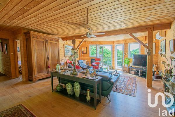 Maison 10 pièces de 233 m² à Ussac (19270)