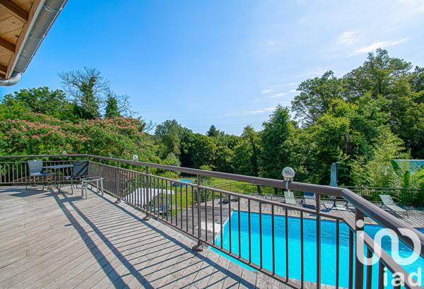 Maison 10 pièces de 233 m² à Ussac (19270)