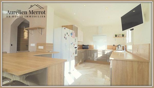 Maison à vendre 10 pièces de 269 m²