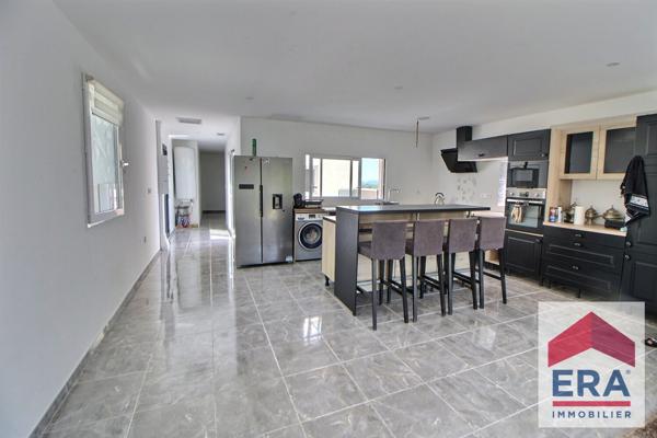 Maison Bourg Saint Andéol 133m2