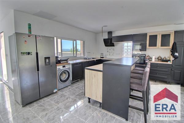 Maison Bourg Saint Andéol 133m2