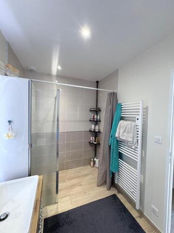 Maison récente de plain-pied - DPE A - Terrain de 920 m²