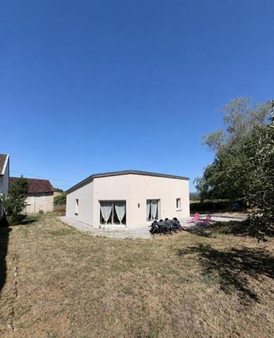 Maison récente de plain-pied - DPE A - Terrain de 920 m²