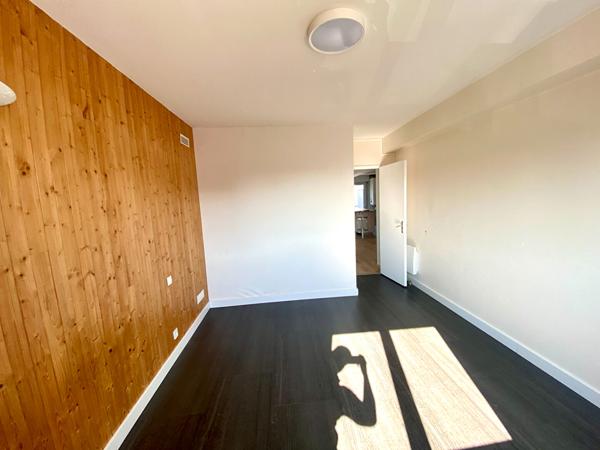 PAU - Centre Ville : Appartement T3 de 74 m2 avec parking