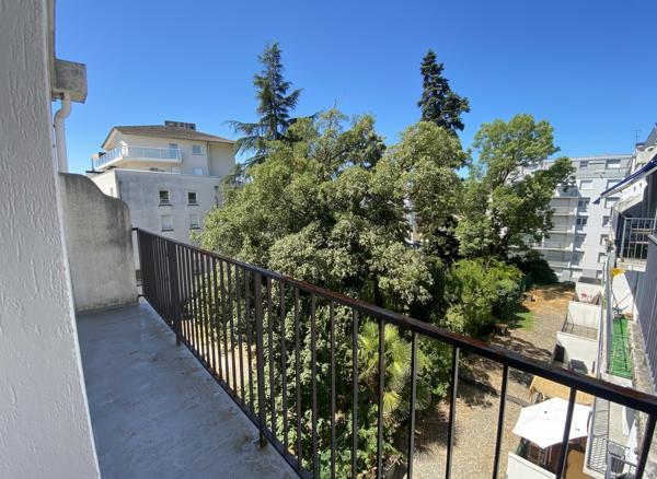 PAU - Centre Ville : Appartement T3 de 74 m2 avec parking