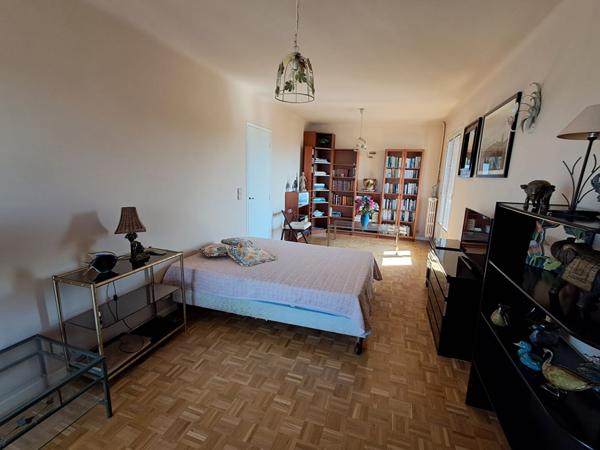 Appartement Aix En Provence 3 pièce(s) Centre-Ville - Coup de Coeur - Vue Sainte Victoire !!