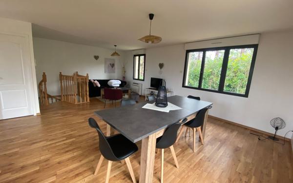 Maison à vendre    4 pièces •  Eu