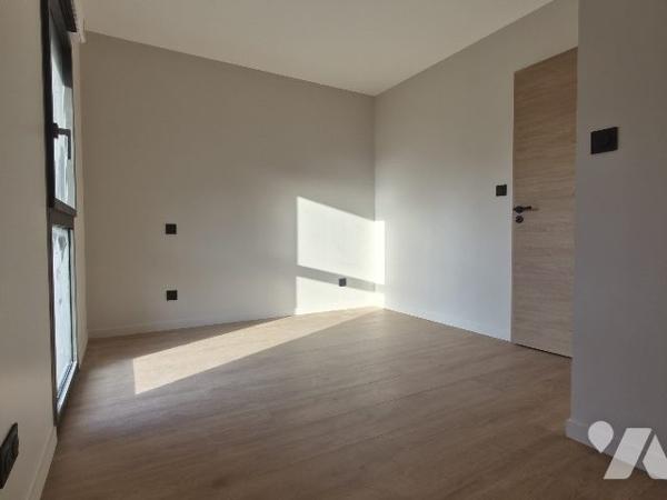 MAISON NEUVE A BASSENS