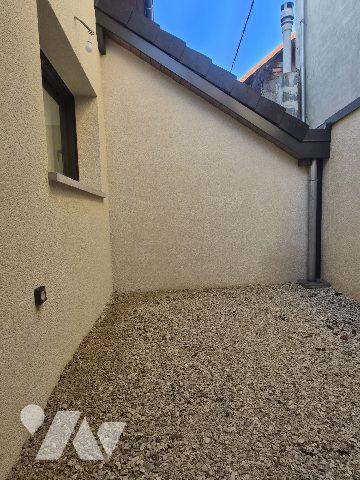 MAISON NEUVE A BASSENS