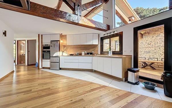 Appartement à vendre    7 pièces • 185 m2 Villeneuve-de-la-Raho