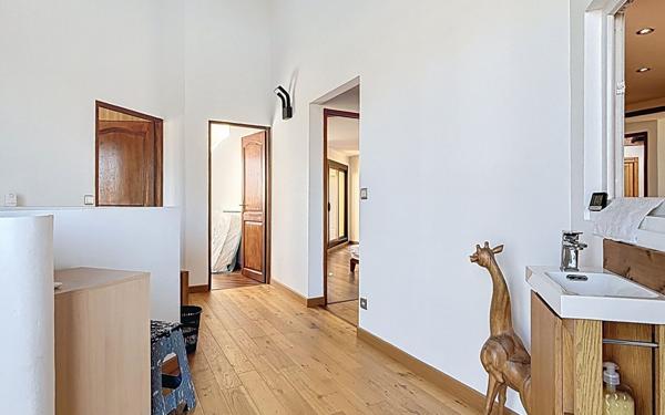 Appartement à vendre    7 pièces • 185 m2 Villeneuve-de-la-Raho