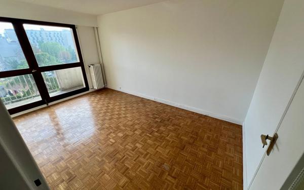 Appartement à vendre    2 pièces • 25,71 m2 Le Bourget