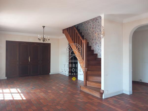 Maison 6 pièce(s) 4 chambre(s) 211.15 m²