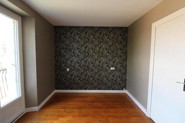 MONS - MAISON F3 - SECTEUR CALME, PROCHE CENTRE VILLE