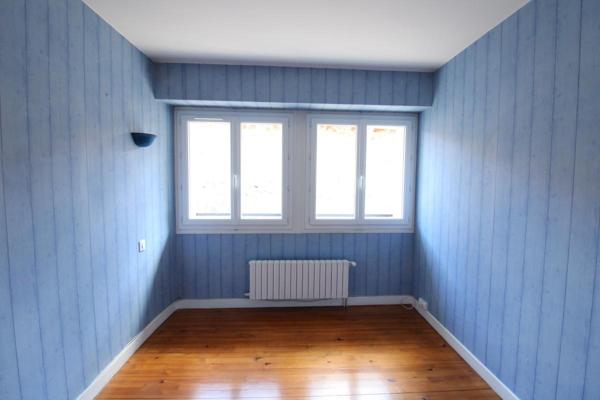 MONS - MAISON F3 - SECTEUR CALME, PROCHE CENTRE VILLE