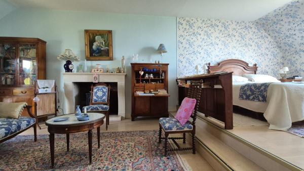 Maison 7 pièces - 244 m²