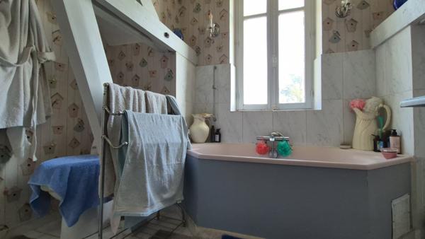 Maison 7 pièces - 244 m²