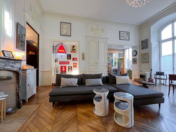 Hyper centre ville d'ANGERS - Appartement haussmannien prestigieux -120 m² - 3 suites - Garage