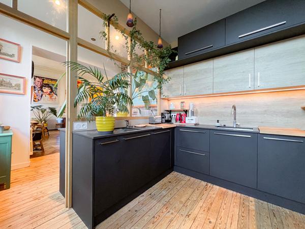 Hyper centre ville d'ANGERS - Appartement haussmannien prestigieux -120 m² - 3 suites - Garage