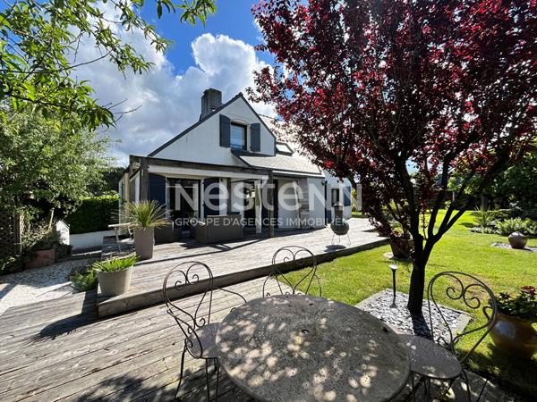 MAISON A VENDRE A PLOEREN 4 CHAMBRES 187 m² sur 1000 m² de terrain secteur prisé