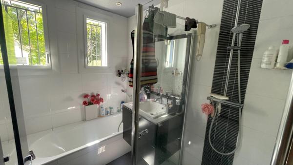 Maison spacieuse à vendre 8 pièces LOUDEAC (22)