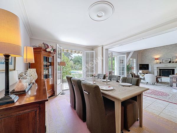 Charmante maison familiale avec piscine à Montlouis sur Loire