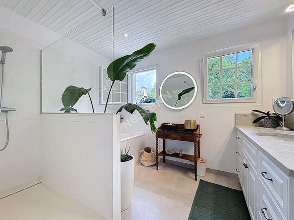 Charmante maison familiale avec piscine à Montlouis sur Loire